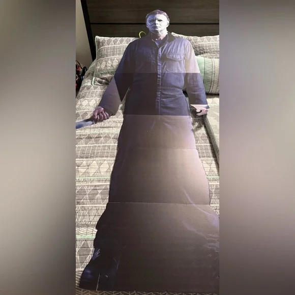 Michael Myers from Halloween Full Size Cardboard Cutout Standup Display Over 6ft - Picture 3 of 9